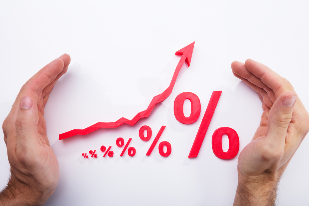 Milyen hatással lesz a kamatemelés a lakossági hitelekre?