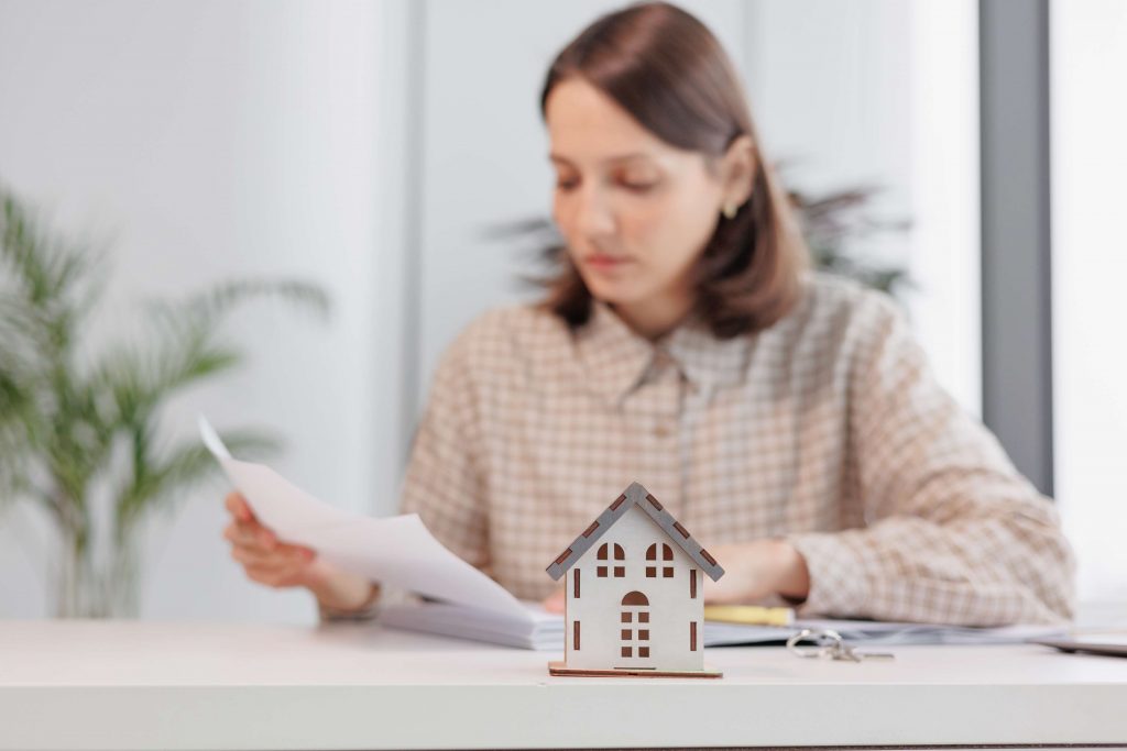 2023-as ingatlanvásárlási költségek: ezekre a plusz kiadásokra számíthatunk a vételár mellett